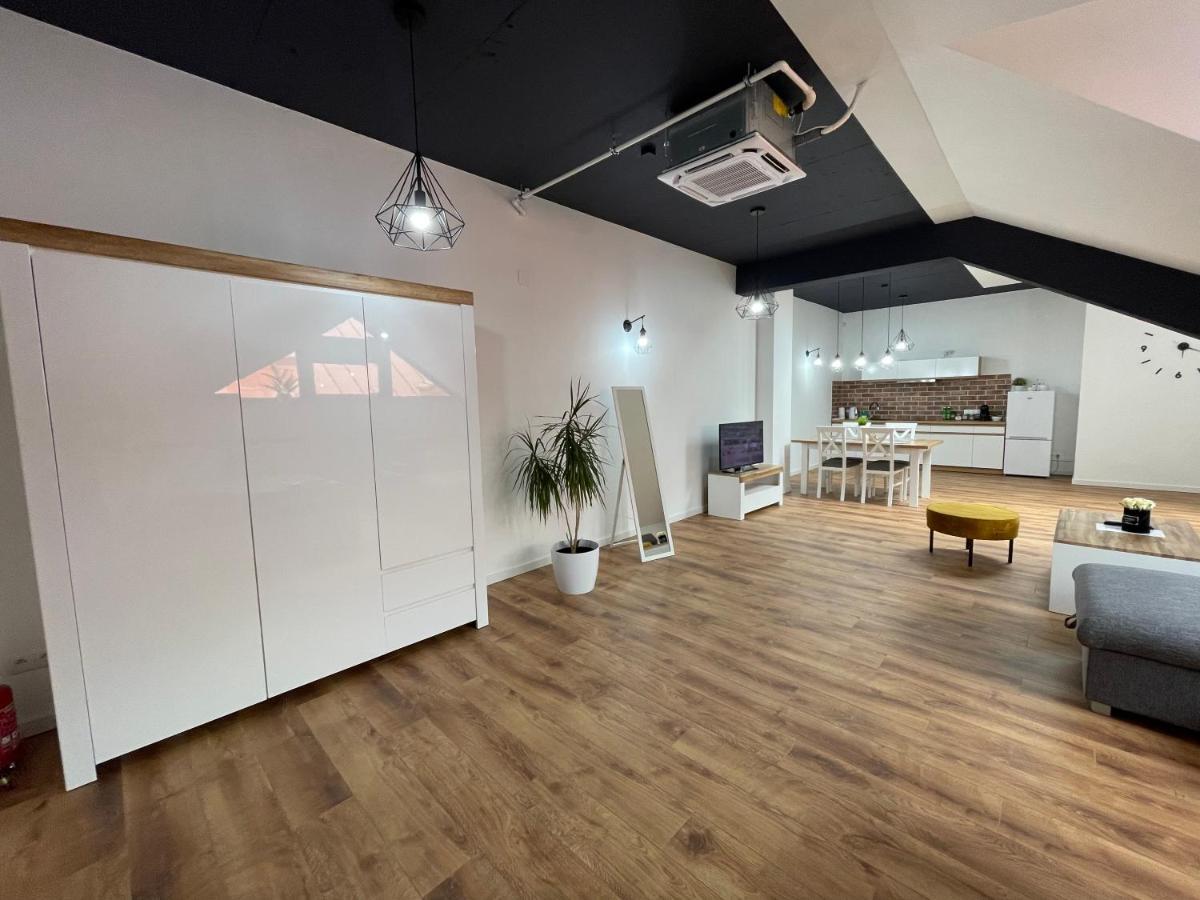Apartament Rynek 13 Z Parkingiem - Centrum Bochni Bochnia Kültér fotó